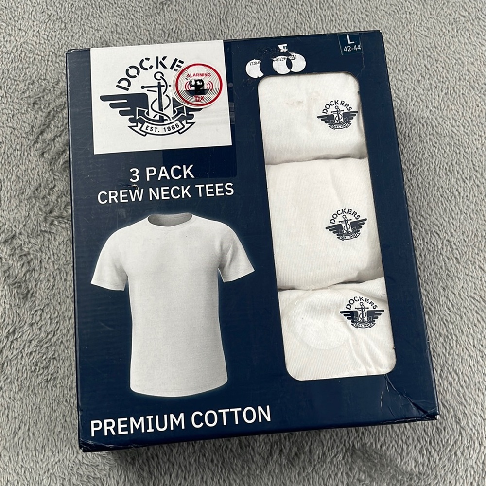 NEW Dockers L 42, 44 Men's White Short Sleeve 100% Cotton T Shirts